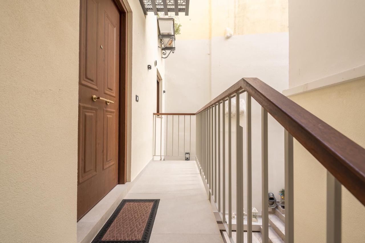 Apollonos 28 Luxury Suites Atény Exteriér fotografie